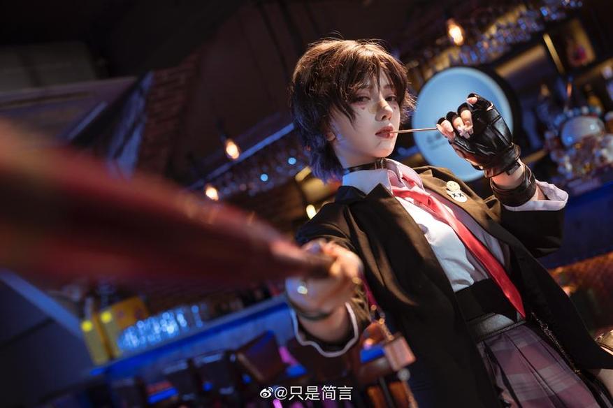 只是简言cos作品，代表时尚潮流，必看好评